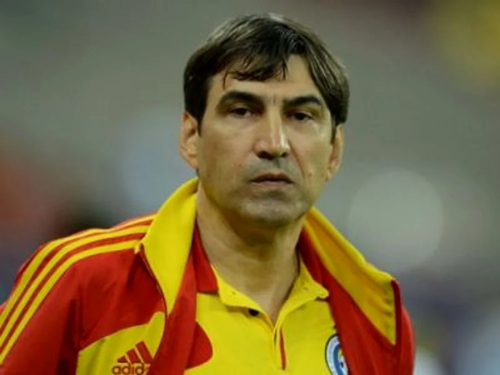 
    Victor Piţurcă  