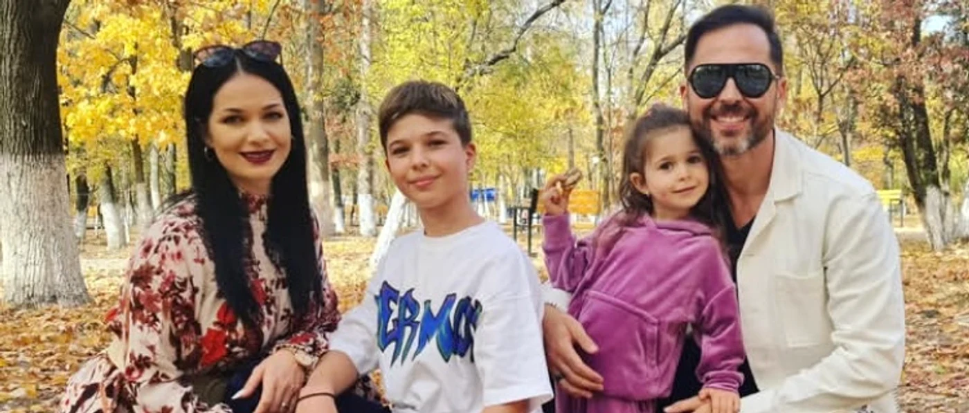 Deea și Dinu Maxer au doi copii, Maysa și Andreas foto: Facebook 