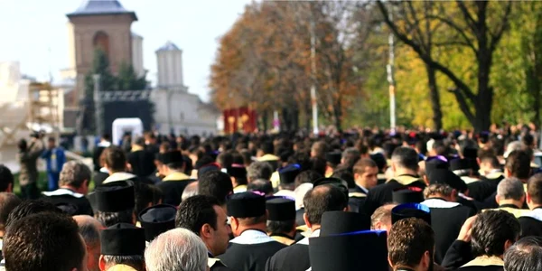 Craiova: Care crezi că sunt probleme din interiorul BOR?