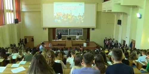 Scoala de Bani FOTO Facebook/BCR