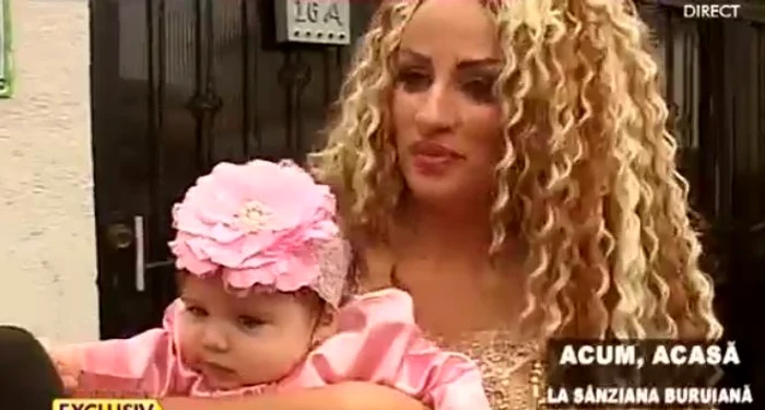 Sânziana și fiica sa au fost elegante la eveniment