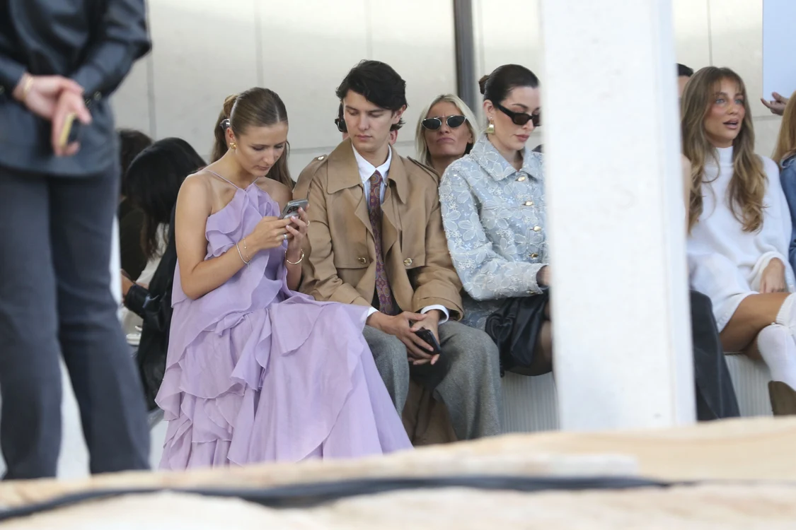 Contele Nikolai de Monpezat și Benedikte Thoustrup la showul Aje de la Australian Fashion Week 2025, Profimedia jpg