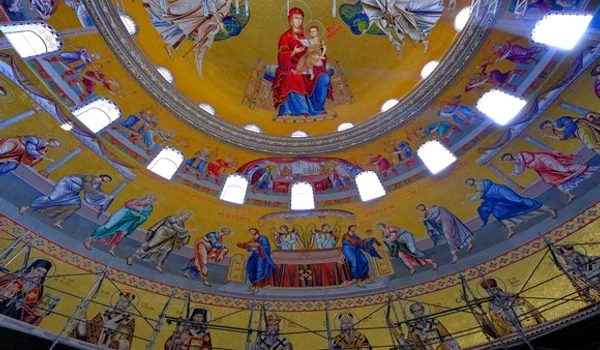 interior catedrala jpeg