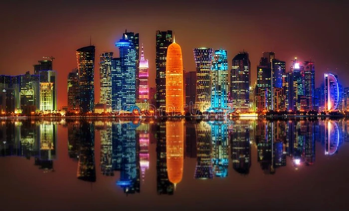 Centrul orașului Doha oferă un peisaj fabulos după apus.