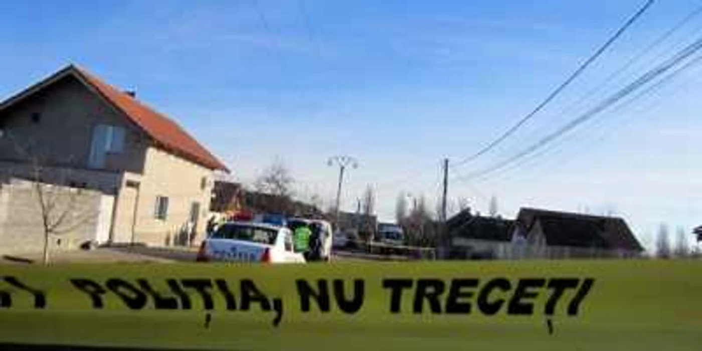 Tânăr reţinut după şi-a ucis fratele şi i-a aruncat cadavrul într-o hazna