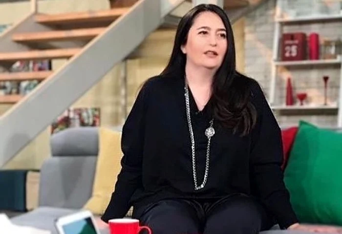 Așa arată Amalia Năstase (în centru) după ce a slăbit 32 de kilogramefoto: captură video