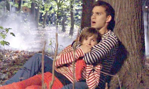 Dorian Popa s a  bucurat să vadă  că prezintă interes  pentru paparazzi (Foto:Click!) jpeg