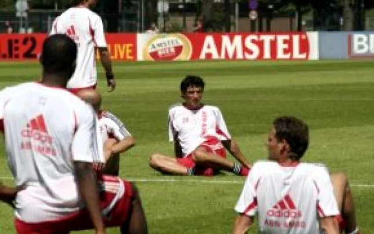 Ogăraru, convocat în premieră la Ajax