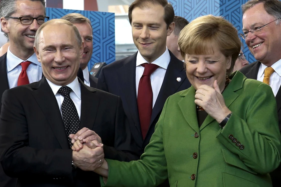 Angela Merkel este probabil liderul european care îl înţelege cel mai bine pe Putin FOTO Reuters