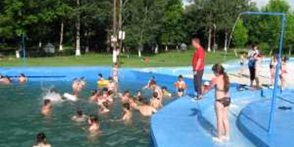 Vremea va fi favorabilă pentru baie şi plajă abia luni