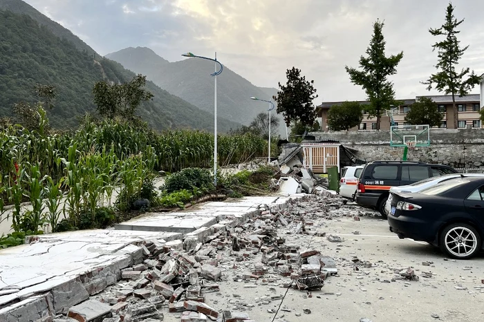 Cutremur cu magnitudinea de 6,6 în Hailuogou, provincia Sichuan, sud-vestul Chinei. FOTO AFP