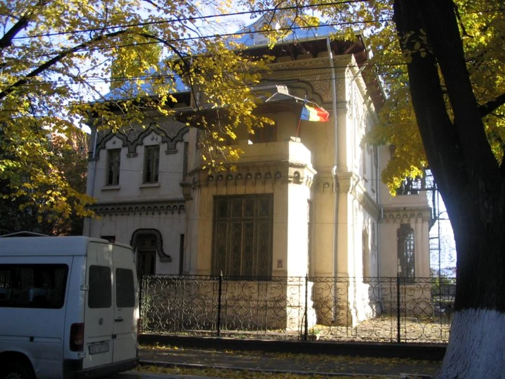 Casa Robescu găzduieşte acum Palatul Copiilor. Foto: Facebook
