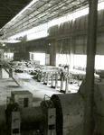 Interiorul unei secţii a Intreprinderii de oţeluri aliate Târgovişte (© „Fototeca online a comunismului românesc”, cota: 273/1977)