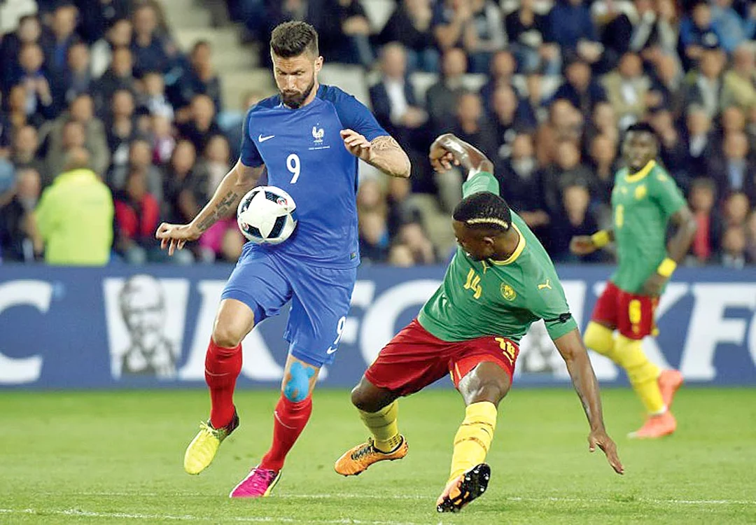 
    Francezii au avut  meci greu cu  africanii  