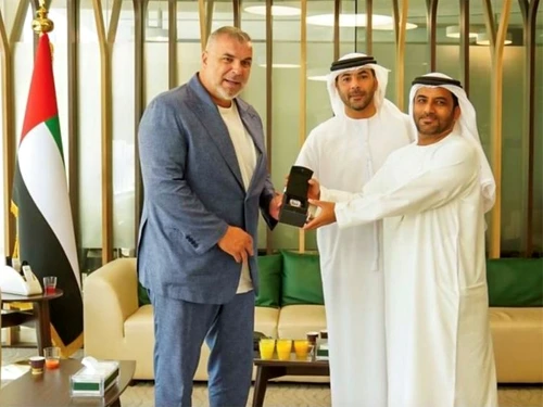 Cosmin Olăroiu a recuperat în Dubai ceasul care i s-a furat de pe mână în Italia.