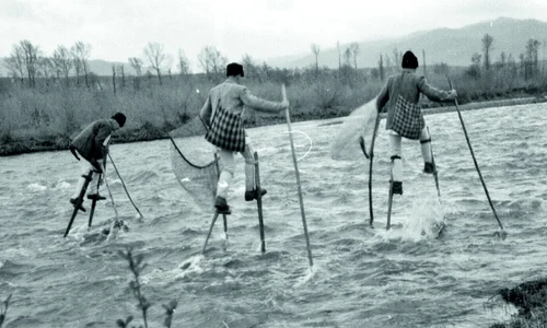 Pescuitul în spațiul mureșean (foto: Muzeul Etnografic „Anton Badea” Reghin)