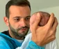 Mihai Morar a ţinut o astăzi în braţe pentru prima oară pe micuţa Roua  jpeg