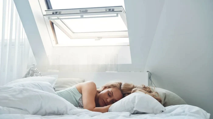 Cât este de bine să dormi cu fereastra deschisă.