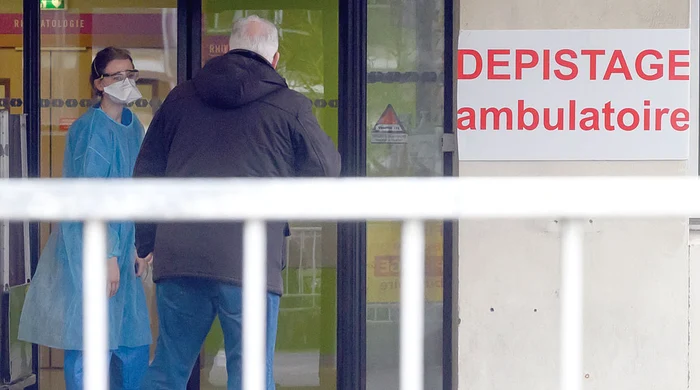 Franţa. Nordul Franței a fost declarat zonă roșie. În această țară au fost înregistrate 1.784 de cazuri, dintre care 33 de decese