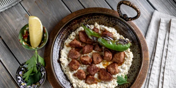 Piure de vinete cu carne de vită Foto Click