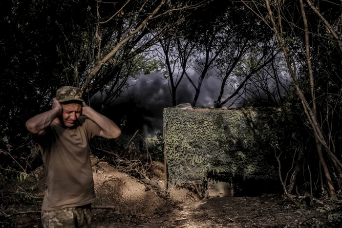 Soldat ucrainean pe frontul din Donețk FOTO EPA-EFE