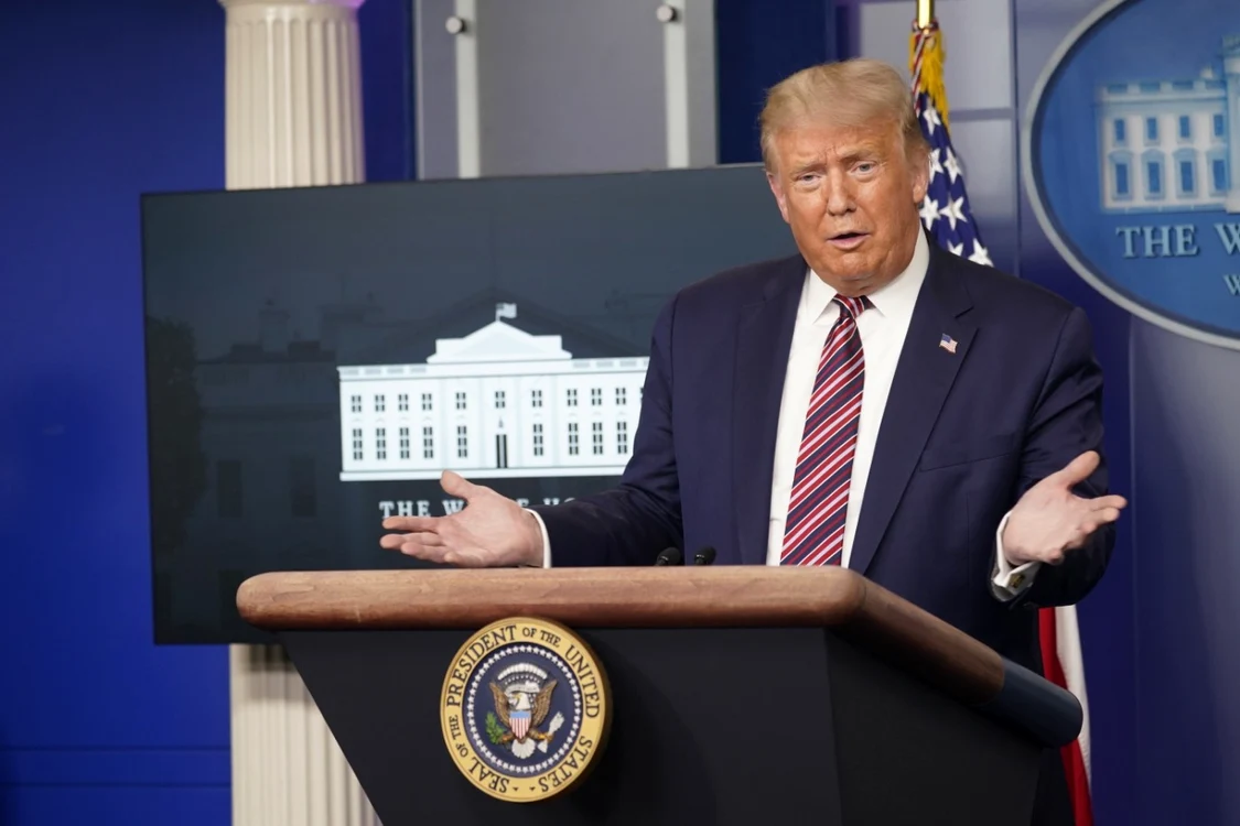 Donald Trump în timpul unei conferinţe de presă la Casa Albă 12 august 2020 FOTO EPA-EFE