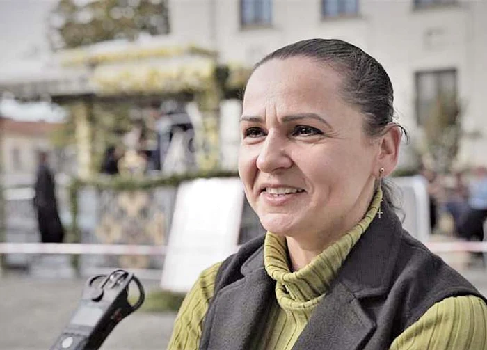 Florentina Buştei spune că aranjarea baldachinului a durat trei zile