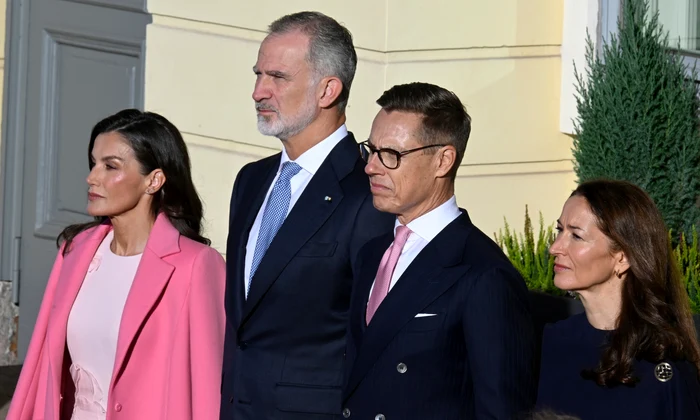 Regina Letizia și Regele Felipe cu președintele Finlandei, Alexander Stubb, și soția lui, Suzanne Innes Stubb profimedia 1140935851 jpg