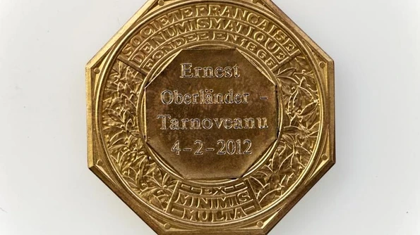 Directorul MNIR a primit o importantă distincție din partea Societăţii Numismatice Franceze jpeg