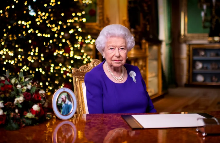
    Regina Elisabeta a II-a a Marii Britanii și-a încurajat compatrioții în mesajul de Crăciunfoto: GettyImages  