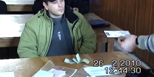 Bărbatul susţinea că strânge bani pentru a ajuta o fetiţă bolnavă de leucemie