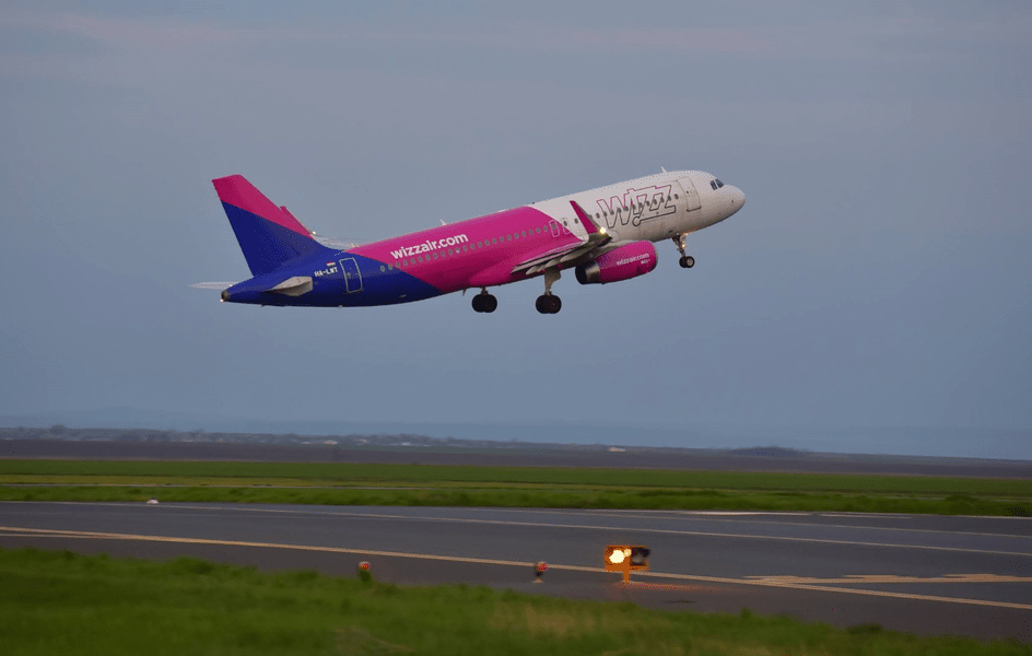 Intervenție anti tero pe Aeroportul Iași. Avionul de Tel-Aviv a revenit pe pistă din cauza unui pasager 