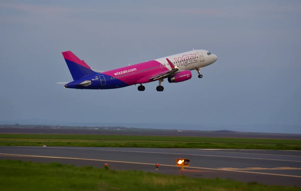 Aeronava WizzAir. FOTO IASI AIRPORT