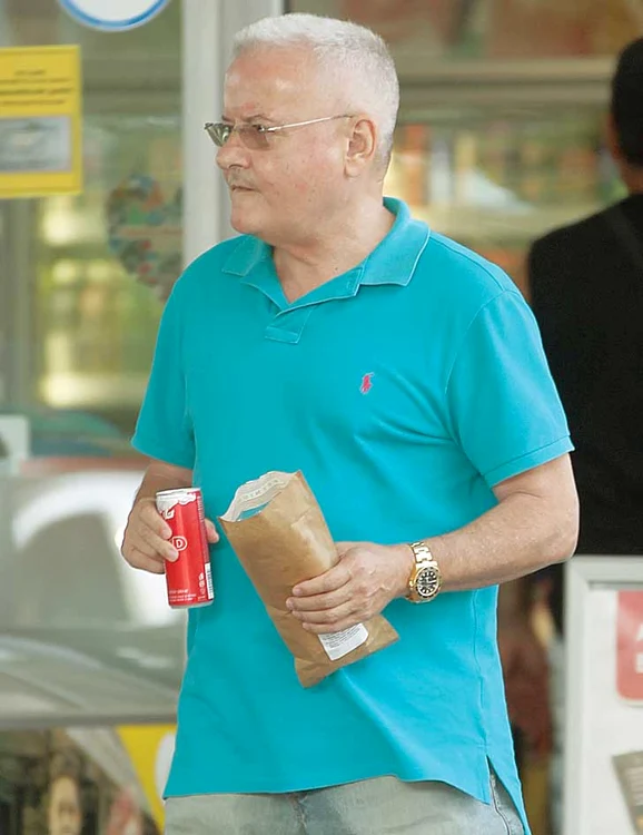 Omul de afaceri le-a dat cerşetorilor din intersecţii câte 5 lei