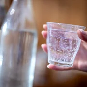 apa carbogazoasa, foto shutterstock jpg