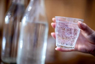 apa carbogazoasa, foto shutterstock jpg