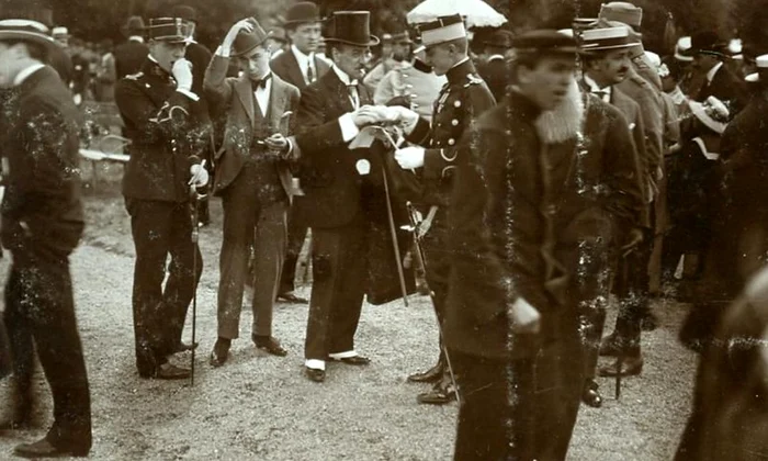 Scene de viaţă mondenă bucureşteană la începutul secolului XX, surprinse de un diplomat german la Bucureşti jpeg