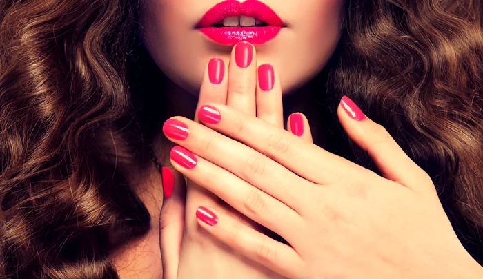 O tânără din SUA a aflat că are cancer din cauza unui semn apărut pe unghie