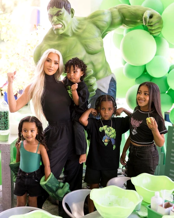 Copiii lui Kim Kardashian (3) jpg