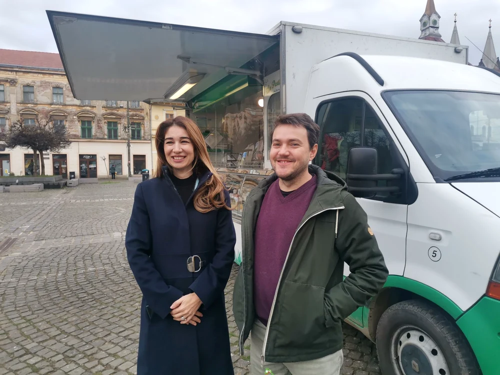 Cătălina Jahn, directorul Piețe SA și Sergiu Lazin de la Cetățean de Traian FOTO Ștefan Both