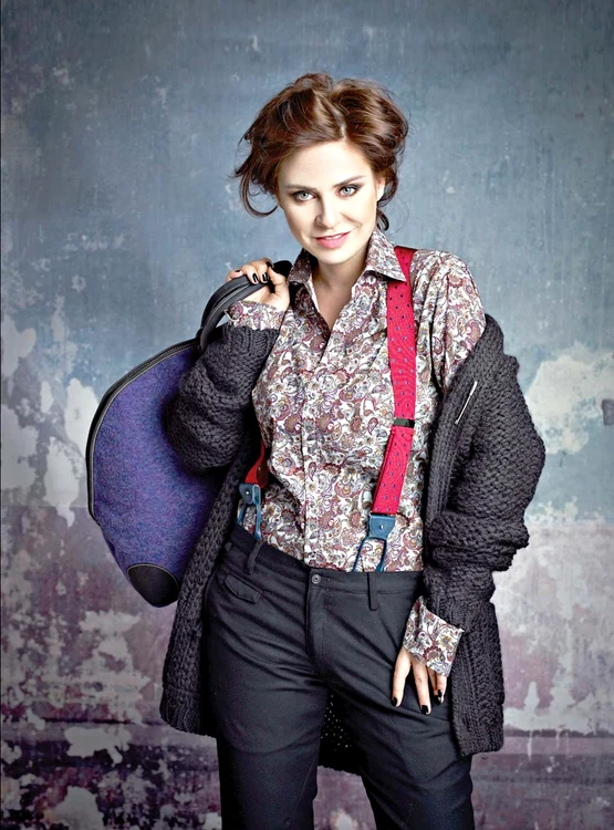 Stilista vinde celebrele bretele marca Albert Thurston