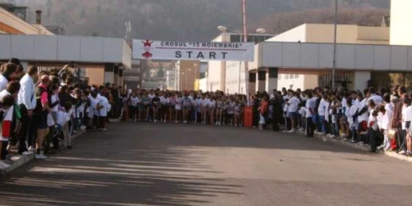 Crosul 15 Noiembrie se desfăşoară la Braşov din 1990