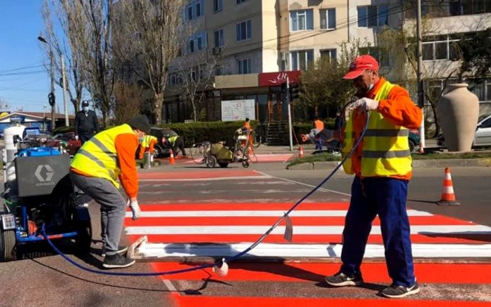 Lucrări pentru înfrumuseţarea oraşului Slobozia FOTO Facebook/Municipiul Slobozia