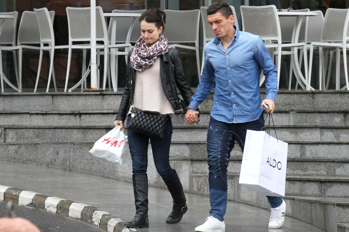 
    Claudiu şi Laura se pregătesc să devină părinţi  