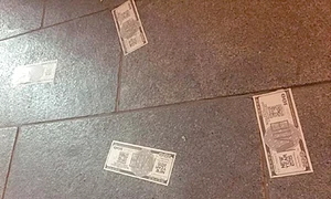 Aşa arătau biletele pentru care s a omorât lumea jpeg
