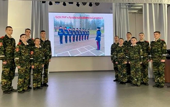 Militarizarea copiilor din teritoriile ocupate de ruși FOTO: Dialog