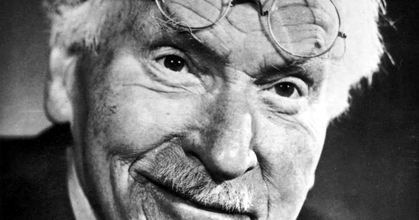 Carl Jung a lucrat din 1913 până în 1930 la lucrarea "Cartea Roşie"