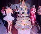 Nici mirele nu a fost neglijat pentru că a avut și el un tort al lui, de shoturi