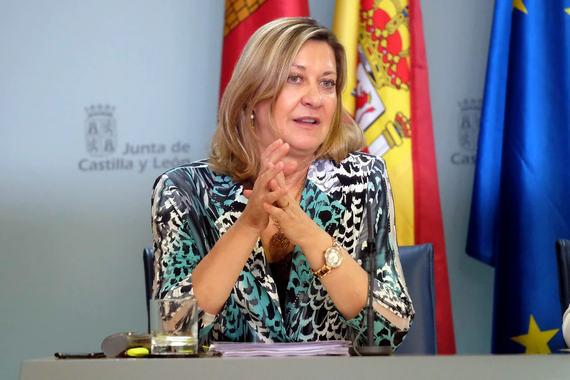 Din ce în ce mai mulţi oameni se înghesuie să probeze hainele, susţine ministrul spaniol