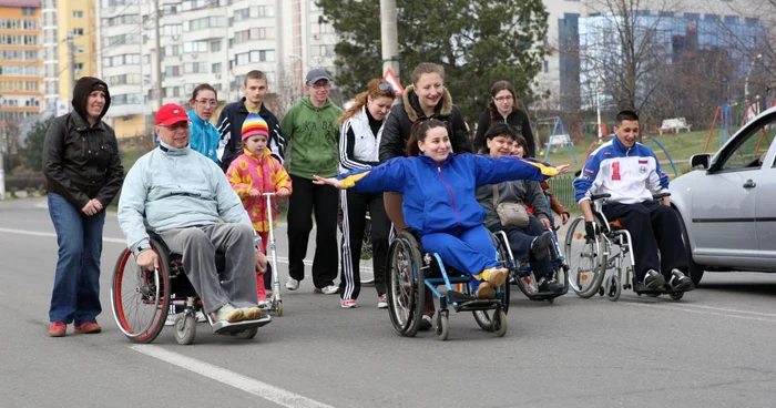 Cros pentru persoane cu dizabilităţi Foto: Bogdan Dimofte
